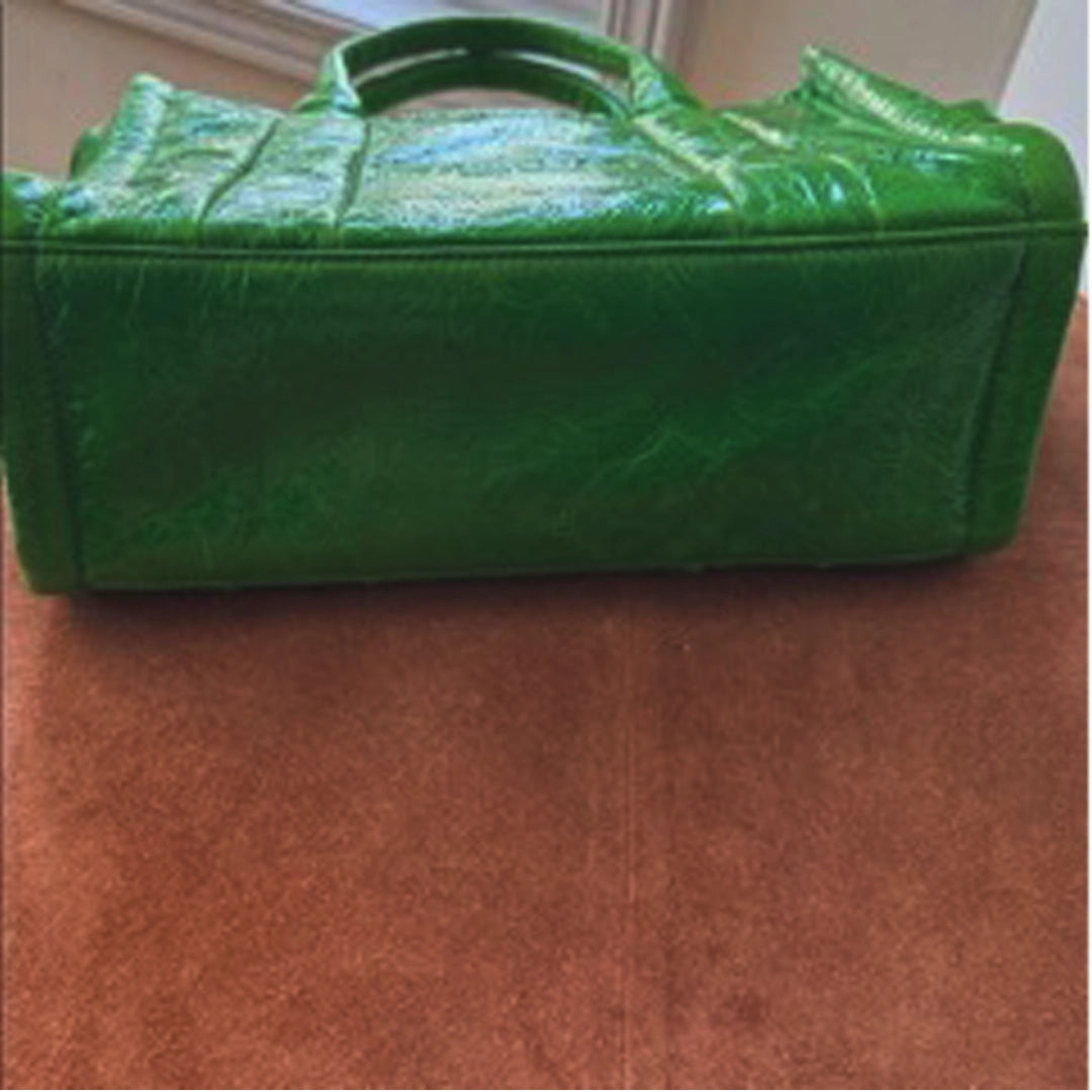Marc Jacobs Vibrant Green Crinkle Leather Medium Tote